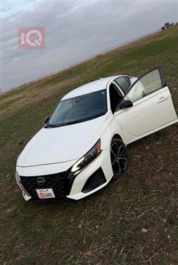 نيسان ألتيما